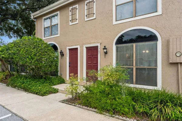1307 PARK VILLA PL