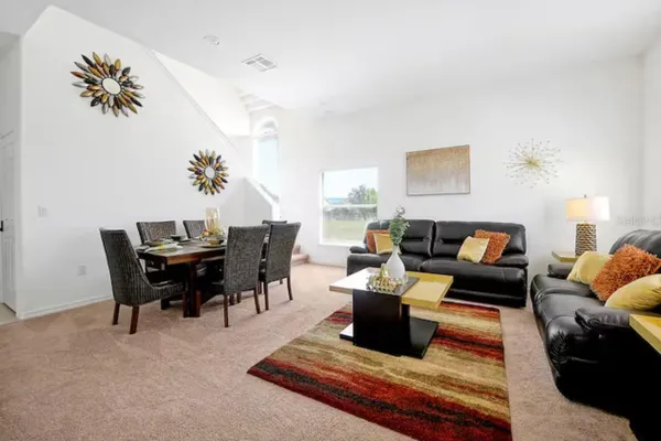 559 CADIZ LOOP