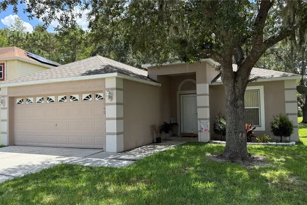 3242 ERSKINE DR