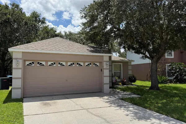 3242 ERSKINE DR