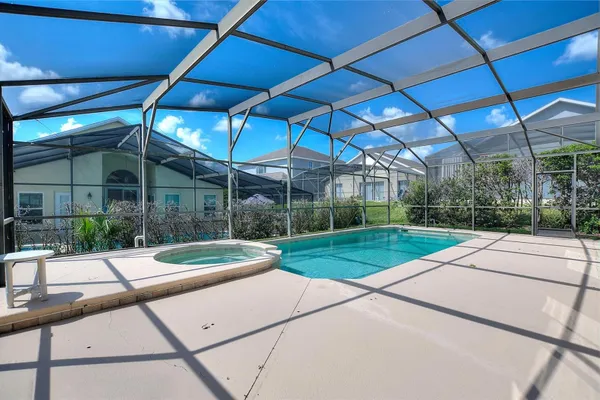 16616 PALM SPRING DR