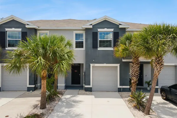 3349 PLEASANT WILLOW CT