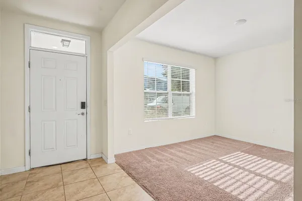 281 ST GEORGES CIR