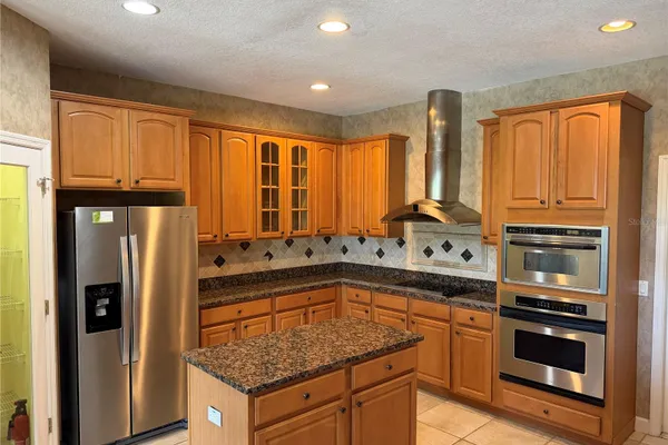 9609 WESTOVER CLUB CIR