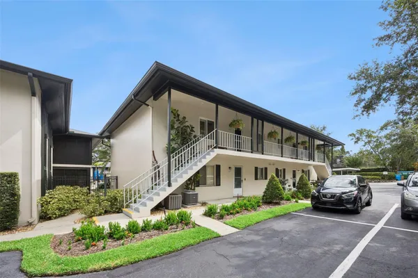 210 MAGNOLIA RD 207