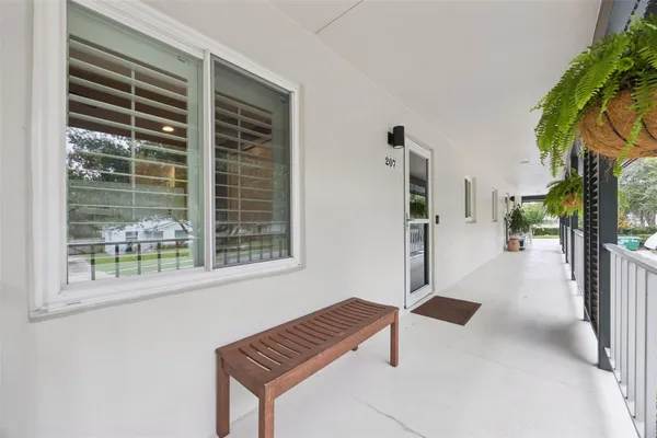 210 MAGNOLIA RD 207
