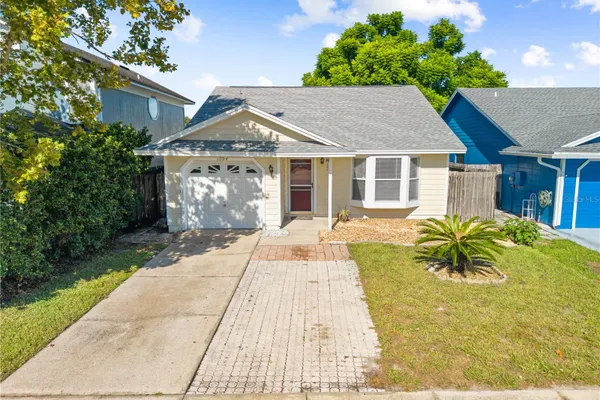 1094 MARTIN BLVD