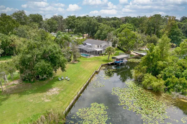 2260 W CLASSIC CT