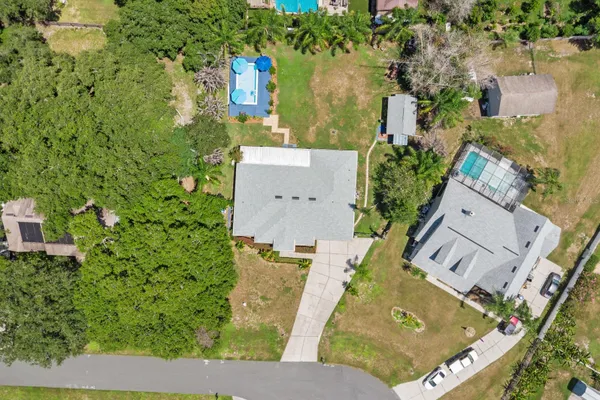 1910 LEE WOOD CT