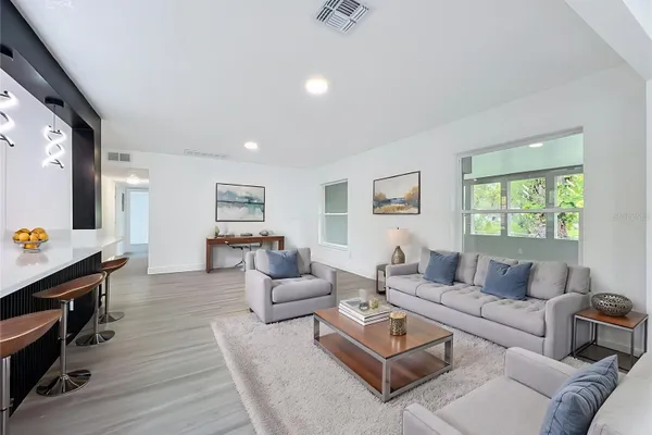 3202 TRADEWINDS TRL