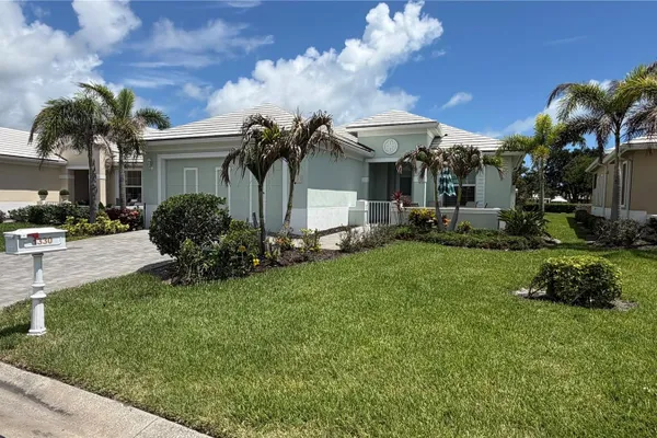 1330 SAINT CATHERINES CIR