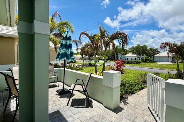 1330 SAINT CATHERINES CIR