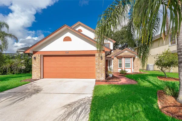 696 REMINGTON OAK DR