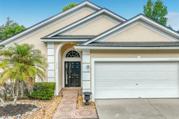 1714 FOX GLEN CT
