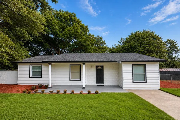 2310 LISA CT