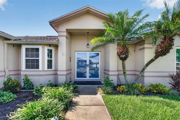 706 HIGHLAND CREST LOOP