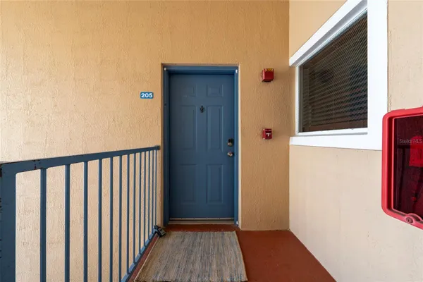 515 VILLA DEL SOL CIR 205