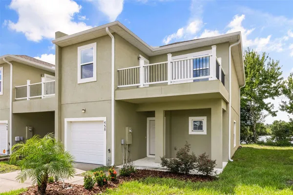 458 LAKE SHORE PKWY