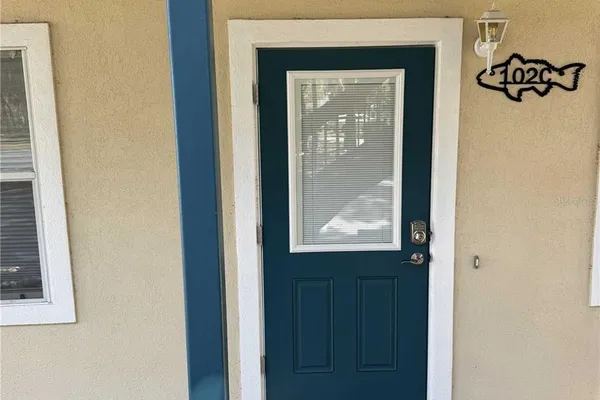 30 SE VALARE LN 102C