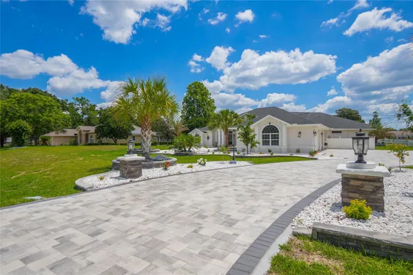 593 N CHERRY POP DR