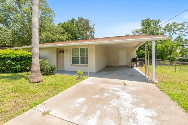 21545 SW HONEYSUCKLE ST