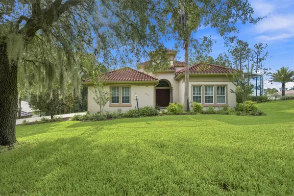 2257 N HICKORY GLEN PT