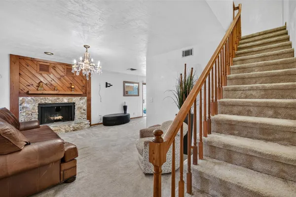 2215 NE 45TH AVE 3