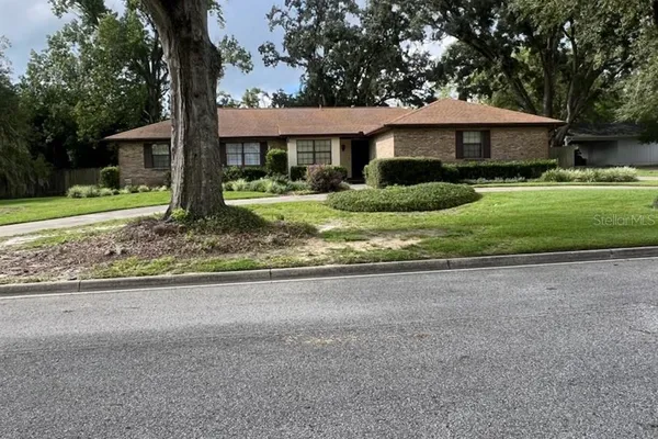 4454 NE 1 ST