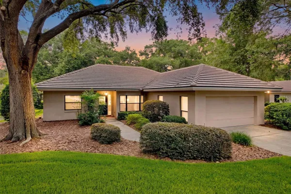 2961 W PLANTATION PINES CT