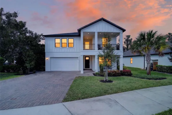 521 SW 38TH ST