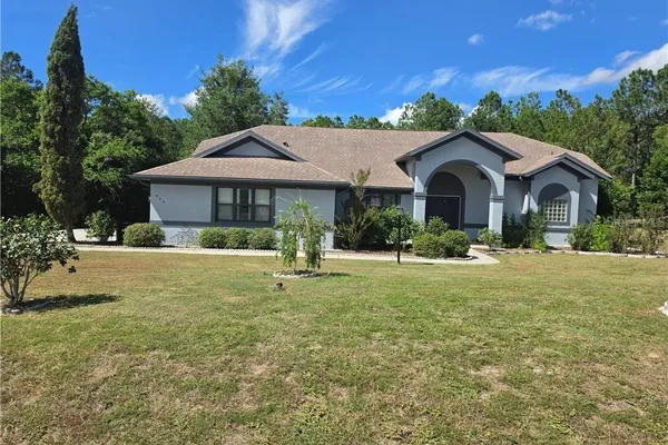 994 E CROWN OF ROSES LOOP