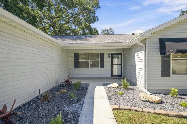 705 MURRAY CIR