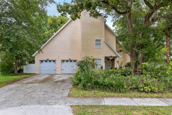1319 QUINTUPLET DR