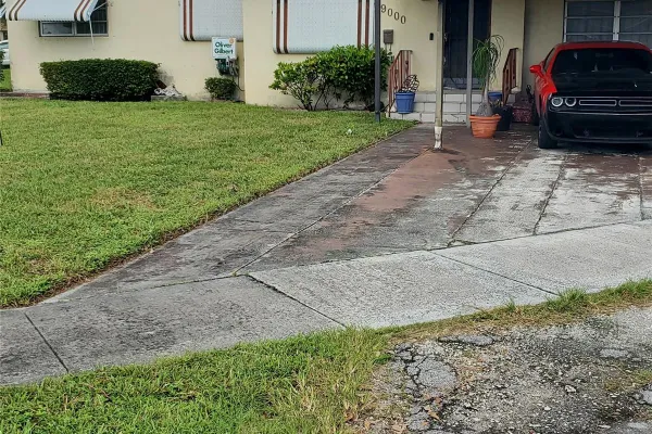 9000 NW 12TH CT