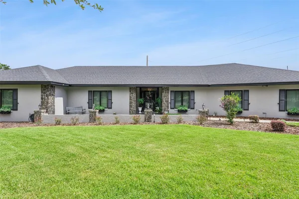37 LAKE ELOISE LN