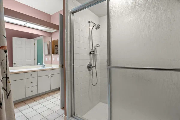 4 ENCLAVE DR