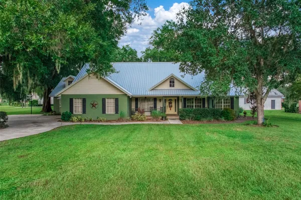 510 EDGEWOOD DR