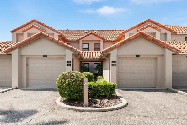 809 MAGNOLIA PL