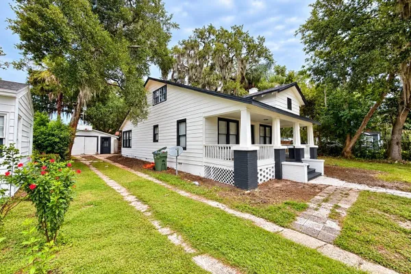 1212 OSCEOLA AVE