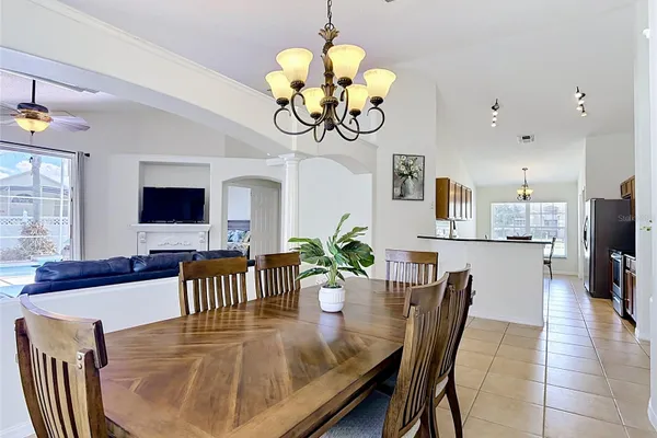 7949 GOLDEN POND CIR