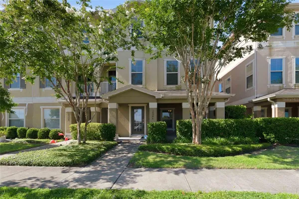 10546 GREEN IVY LN
