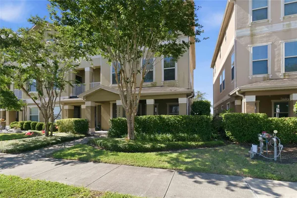 10546 GREEN IVY LN