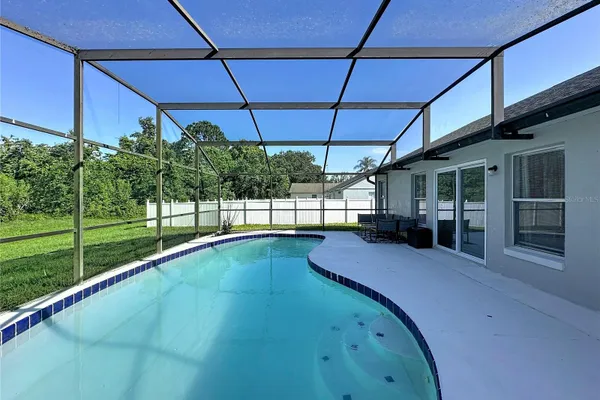 240 SUNRISE RD