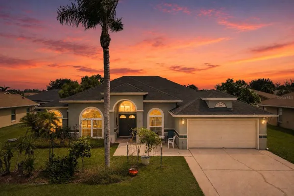 2856 MIDDLETON CIR