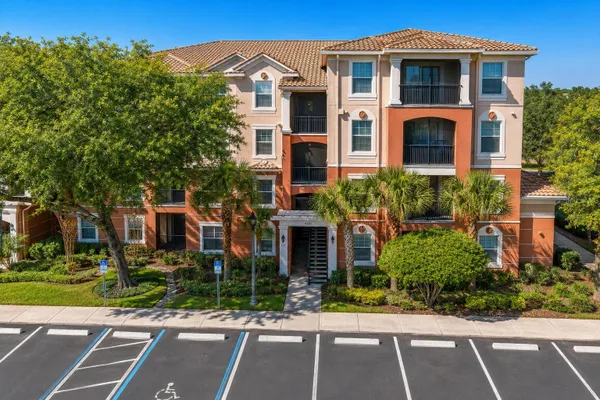 1357 VENEZIA CT 303