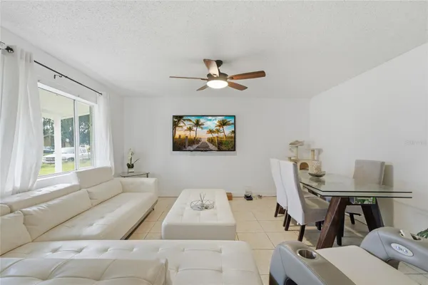 524 PIGEON CIR
