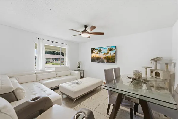 524 PIGEON CIR
