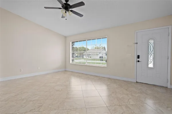 1208 ROMA CT