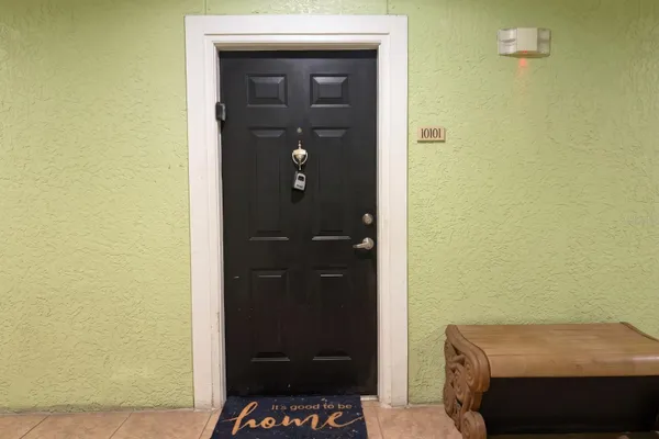 1910 E PALM AVE 10101