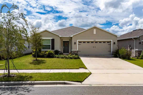 3058 CADENCE SOUND LN